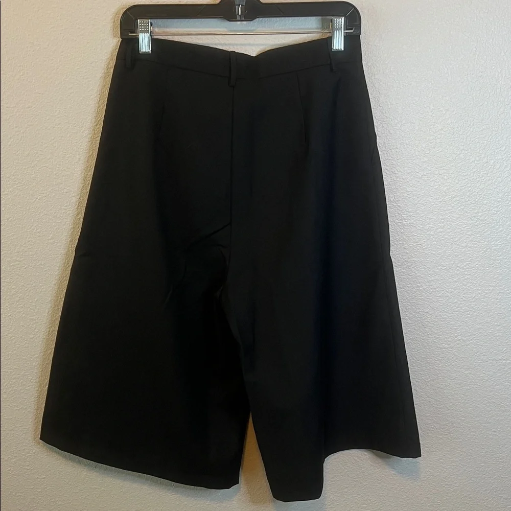 Harsh and Cruel Embroidered Floral Draped Suit Shorts Black Size Medium NWT